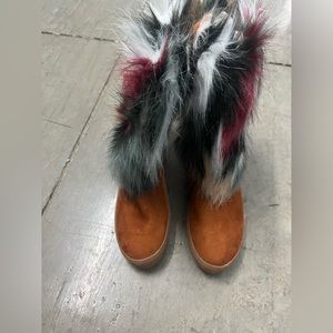 Womens fur boots